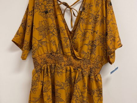 Top Short Sleeve By Blush In Yellow, Size: 2x on Sale