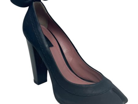 Marilyn Pumps Designer By Derek Lam In Black, Size: 6.5 For Sale