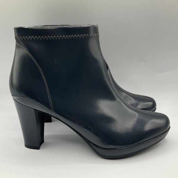 Boots Ankle Heels By Clothes Mentor In Grey, Size: 8.5 Online now