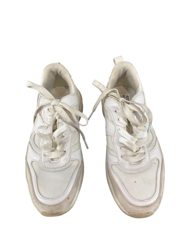 Shoes Sneakers By Jennifer Lopez In White, Size: 7 on Sale