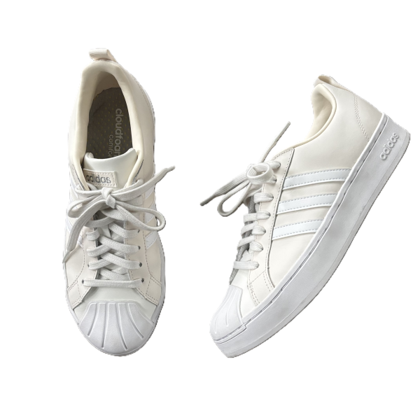 Shoes Sneakers By Adidas In Cream, Size: 8.5 For Discount