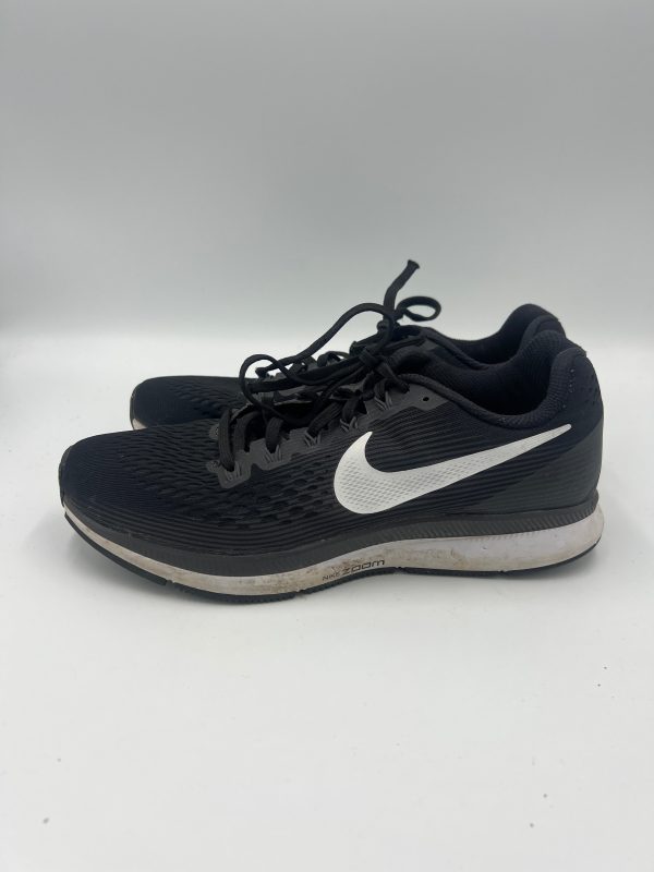 Shoes Athletic By Nike  Size: 9.5 Hot on Sale