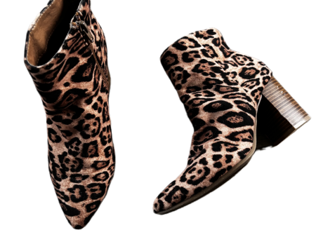 Boots Ankle Heels In Leopard Print, Size: 7 Sale