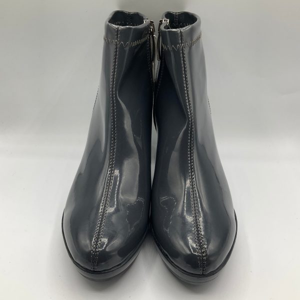 Boots Ankle Heels By Clothes Mentor In Grey, Size: 8.5 Online now