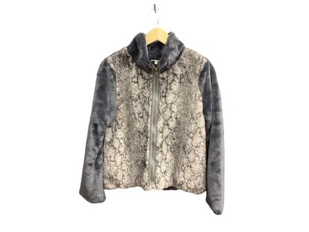 Jacket Faux Fur & Sherpa By Clothes Mentor In Grey, Size: L For Sale