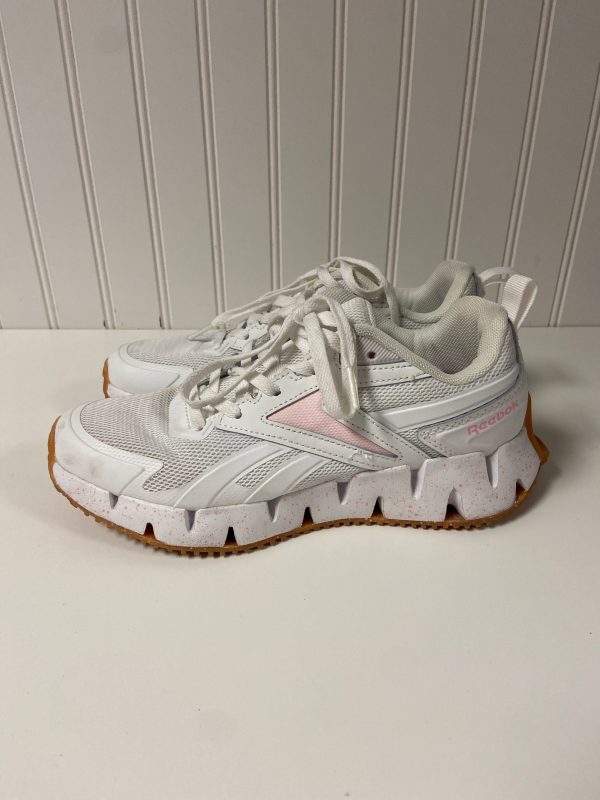 Shoes Athletic By Reebok In Pink & White, Size: 6.5 Online now