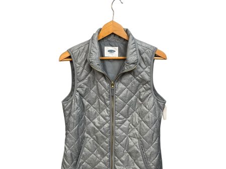 Vest Puffer & Quilted By Old Navy In Grey, Size: M on Sale