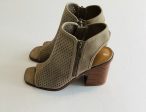 Shoes Heels Block By Indigo Rd In Tan, Size: 7 Supply