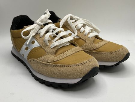 Shoes Sneakers By Saucony In Tan, Size: 5 Online